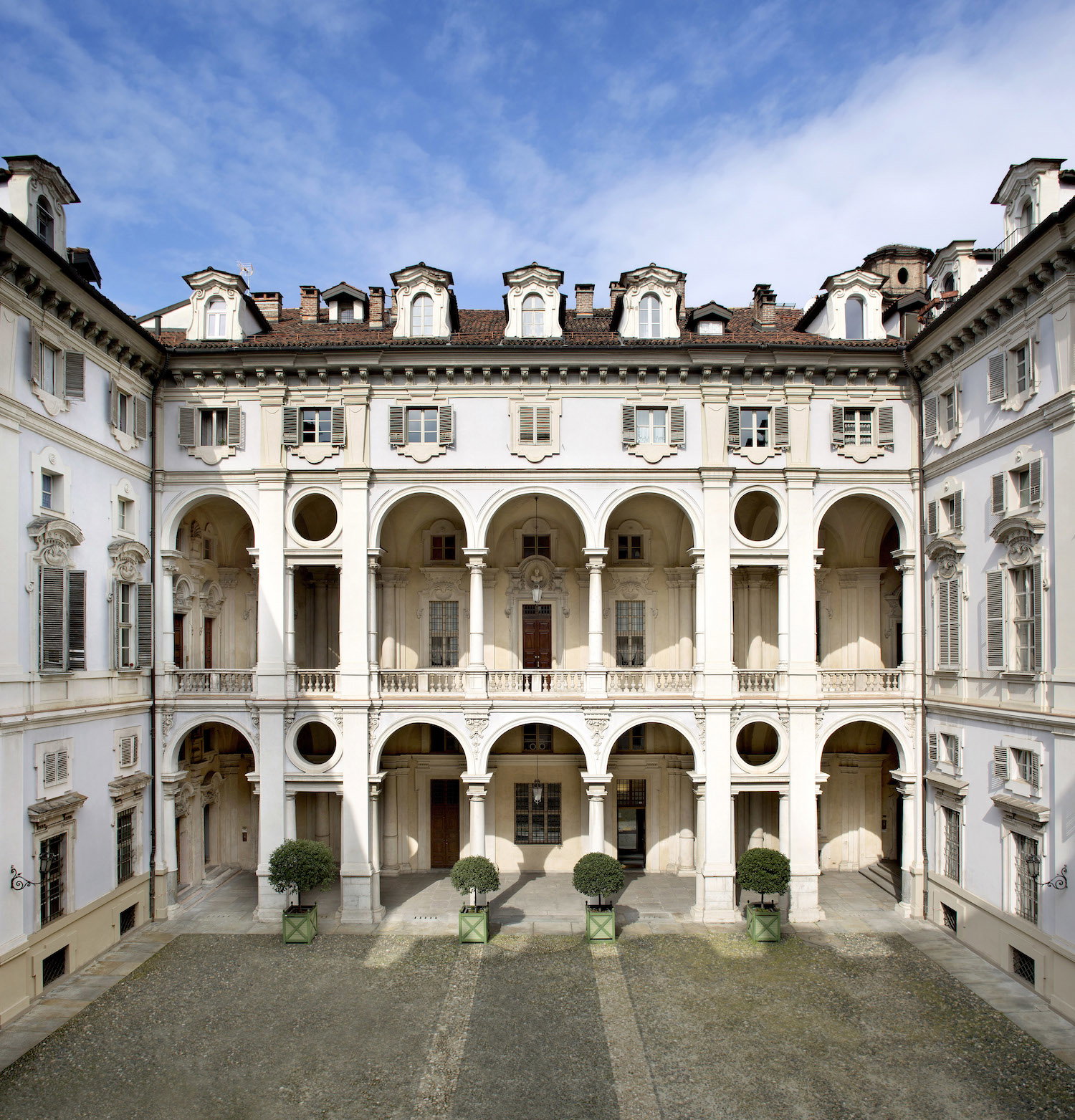 Palazzo saluzzo di paesana